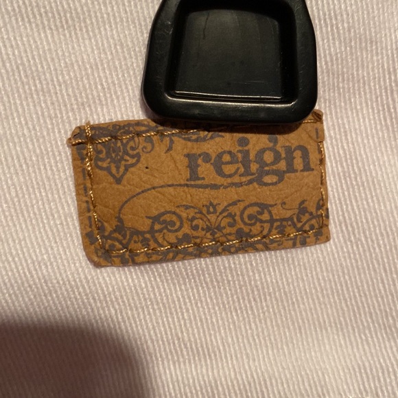 Reign White Jean Shorts - Picture 3 of 4